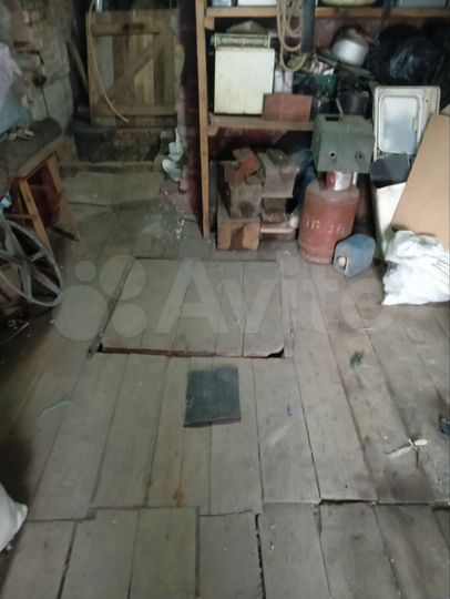 Гараж, > 30 м²