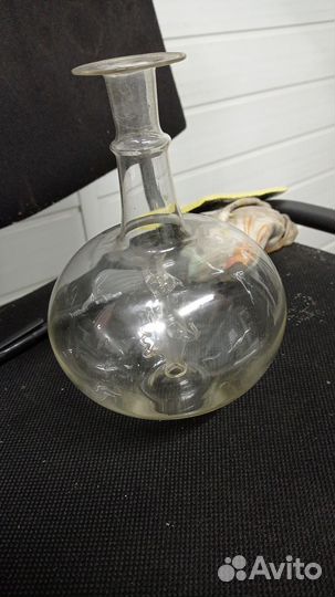 Графин с чертиком внутри