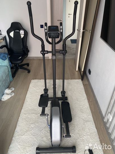 Эллиптический тренажер Evo Fitness Jess