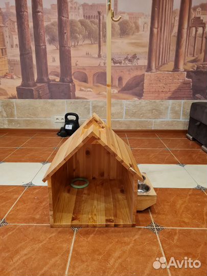 Домик для маленьких собачек из массива дерева