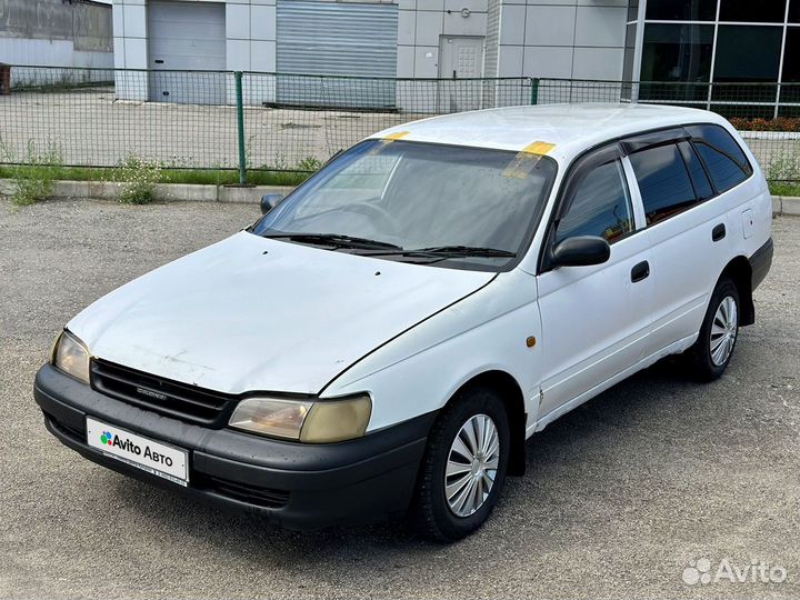 Toyota Caldina 1.5 AT, 2001, 250 000 км