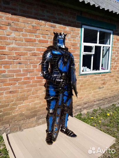 Скульптура рыцарь в доспехах (в наличии)