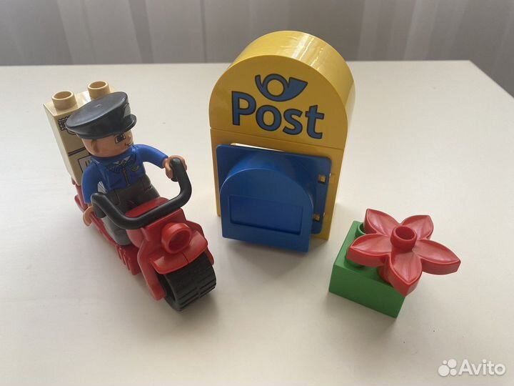 Lego duplo почтальон