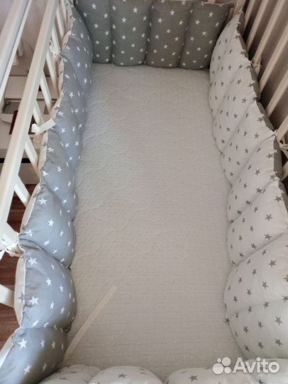 Детская кроватка