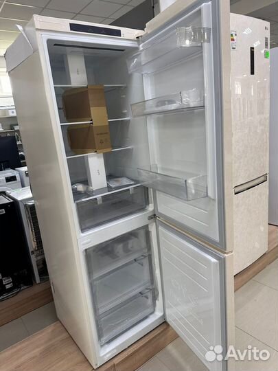 Холодильник LG