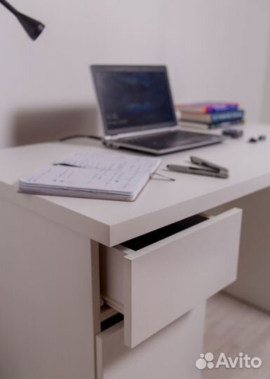 Компьютерный стол белый новый