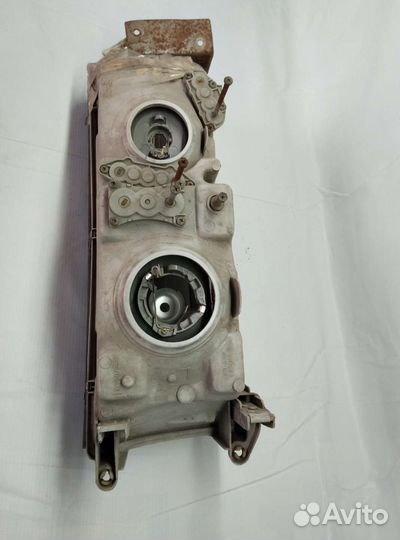 Фара передняя левая Toyota MasterAce