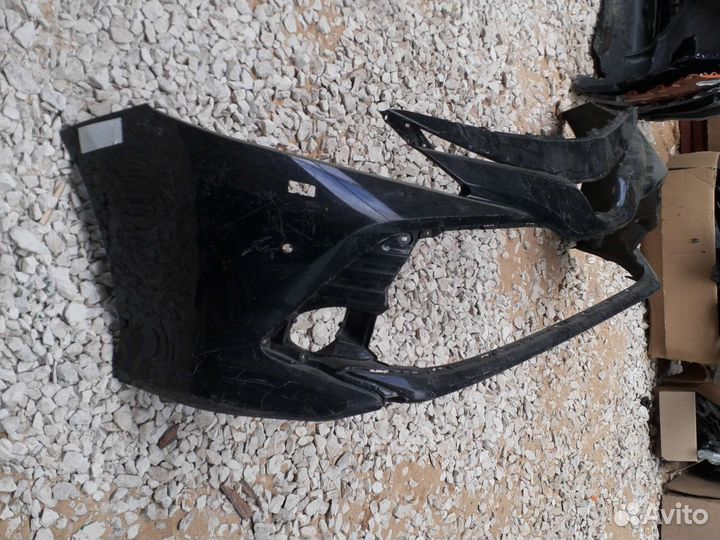 Бампер передний Toyota Camry V70