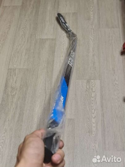 Продам клюшку bauer prostock
