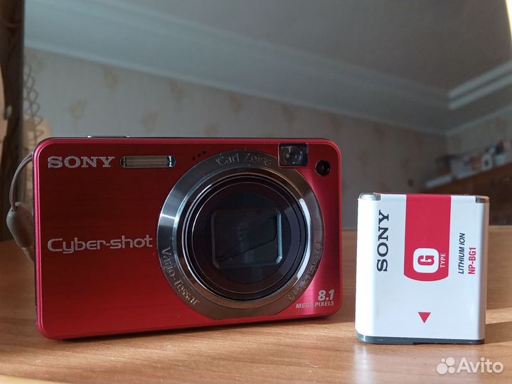 Компактный фотоаппарат