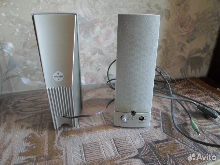 Стационарные телефоны,колонки,калькулятор