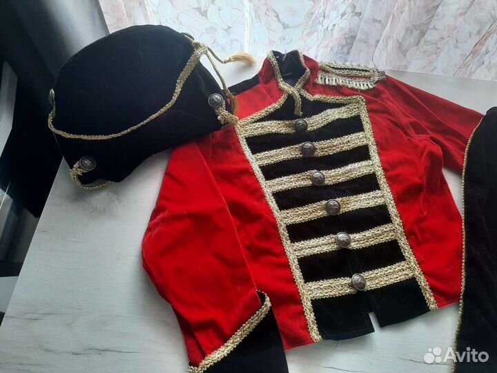 Костюм карнавальный