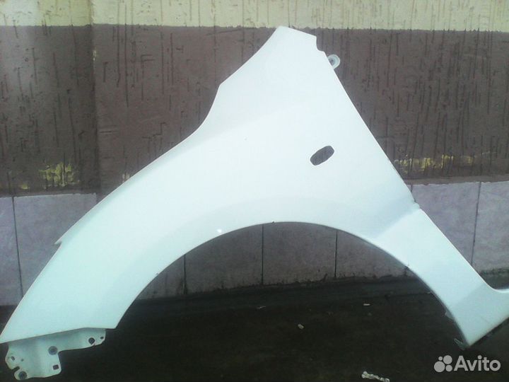Крыло переднее левое mazda 3