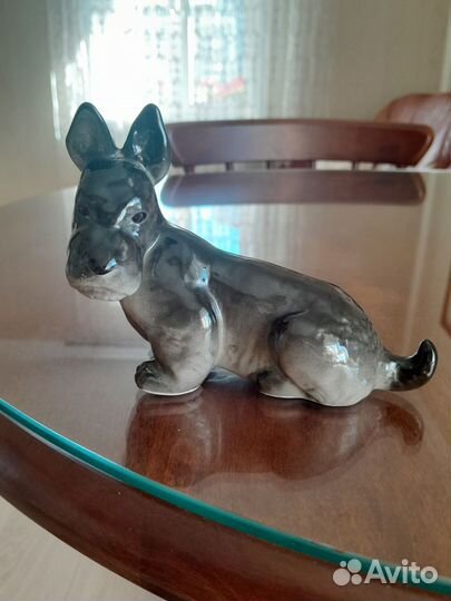 Фарфоровая статуэтка СССР собака