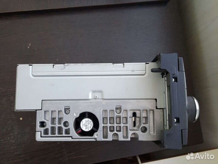 Магнитола на крайслер 300с рестайлинг