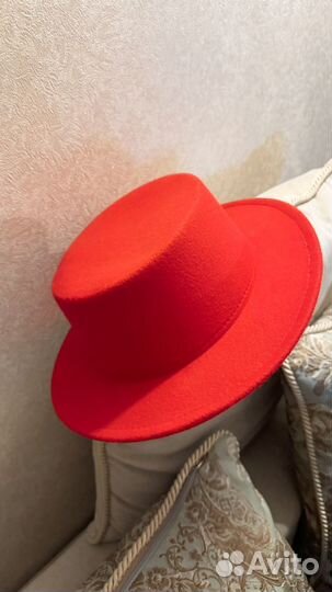 Шляпа женская красная