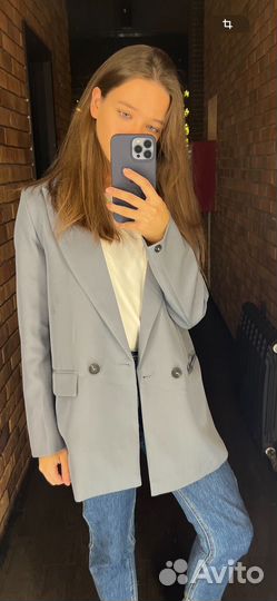 Серый пиджак