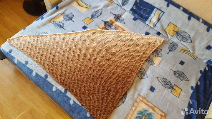 Шаль вязаная