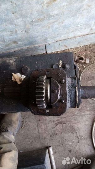 Ком раздатка на Автокран маз
