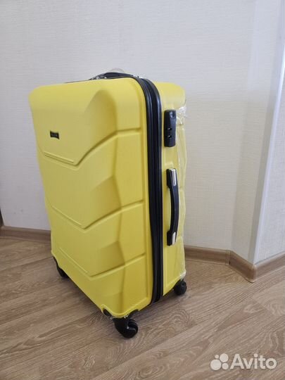 Чемодан на колесах