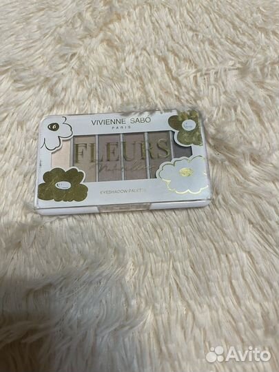 Палетка теней vivienne sabo