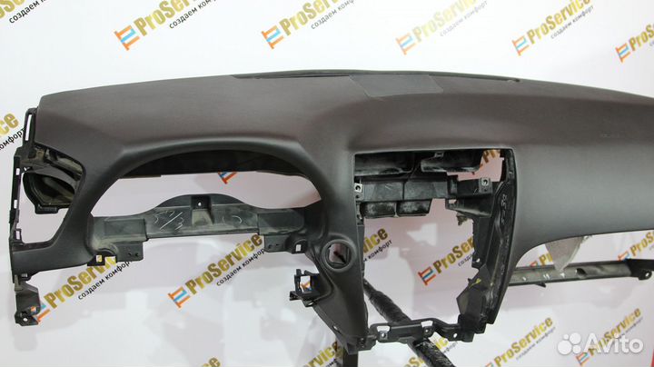 Торпедо Lexus IS 250 панель приборов