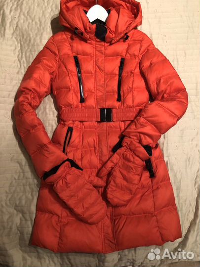 Пуховик с варежками