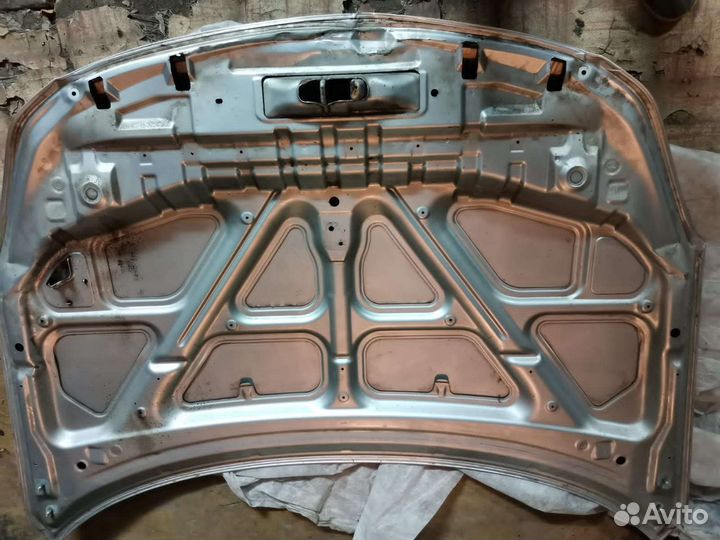 Капот Nissan almera g15