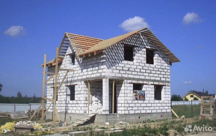 Бригада строителей