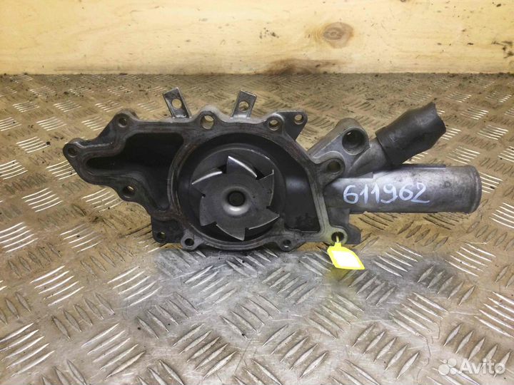 Помпа Мерседес Ц класс r6112010310 611962
