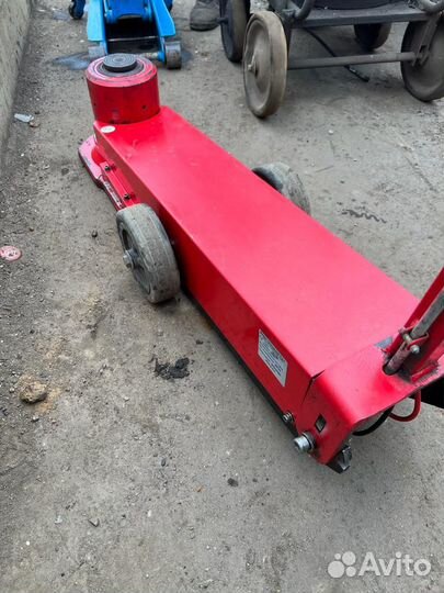 Домкрат пневмогидравлический Werther W136