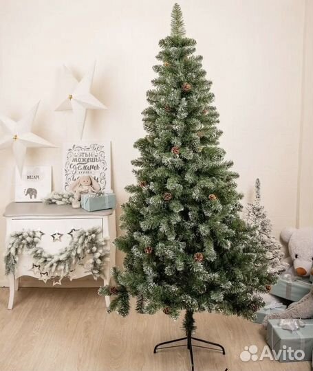 Елка искусственная 210