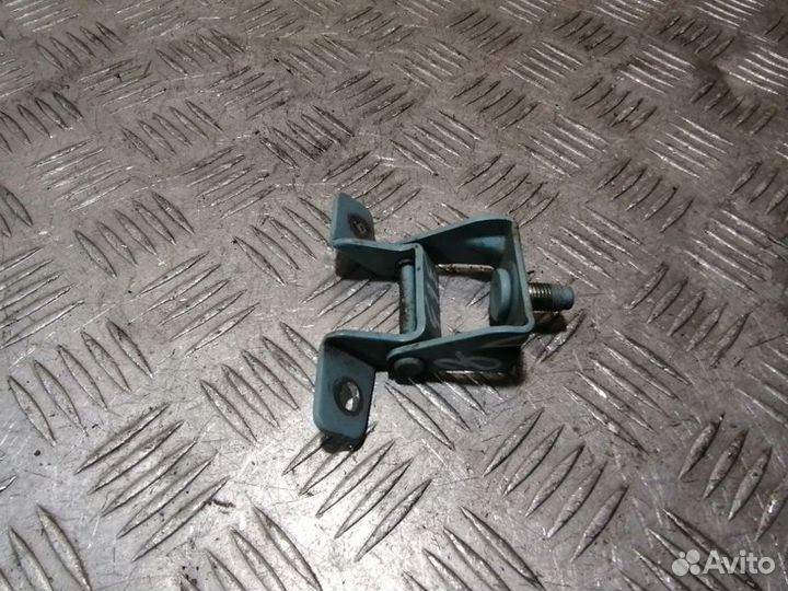 Петля багажника левая Hyundai Getz 2002-2010