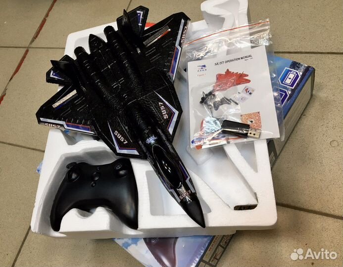 Модель самолёта радиоуправляемая Су-57