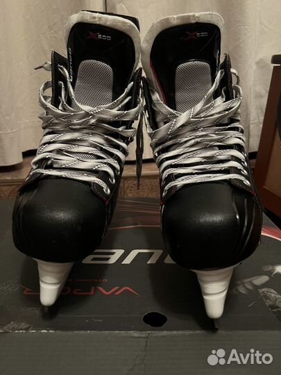 Коньки хоккейные