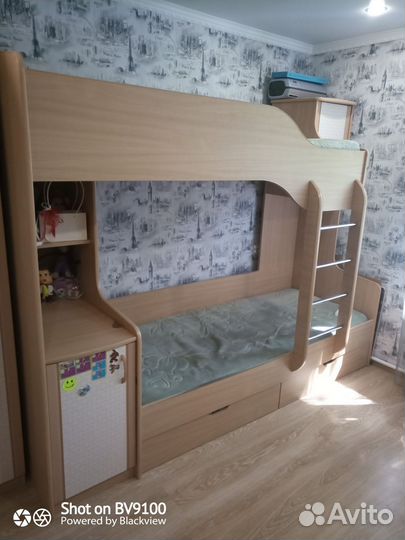Двухъярусная кровать бу с матрасами