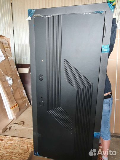 Входные двери склад