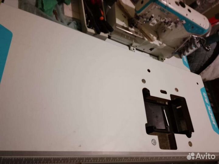 Столы для плоскошовки и оверлока с поддонами