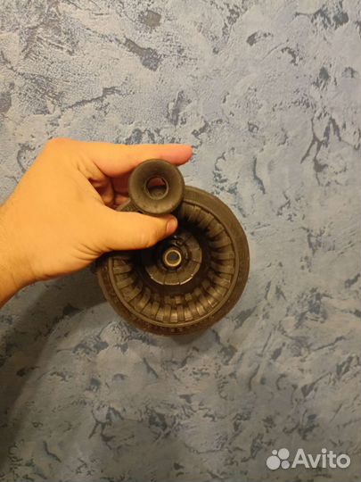 Верхняя опора заднего амортизатора 2108-2190