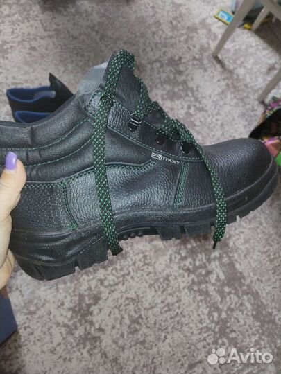 Ботинки рабочие новые