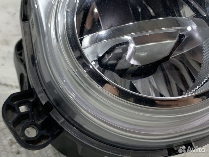 Противотуманная фара правая BMW X2 F39