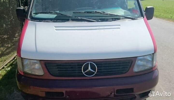 Капот пластиковый штатный Mercedes Vito W638