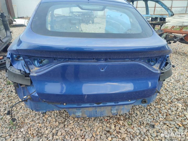 Крышка дверь багажника Рено Аркана Arkana