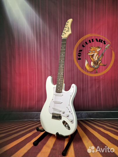 Прокат белой электрогитары Стратокастер