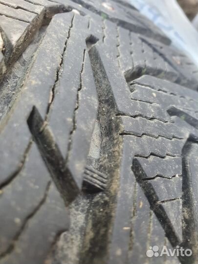 Резина Kumho 205 65 R16 с дисками от Хундай Creta