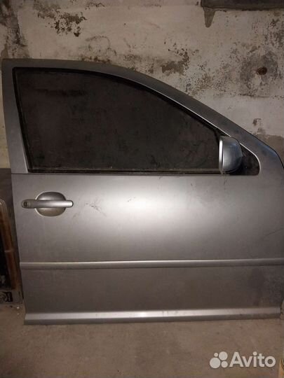 Двери бу volcvagen golf 4