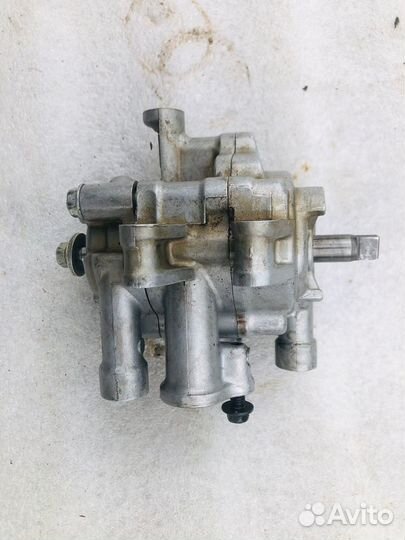 Honda CB1000 92 масляный насос