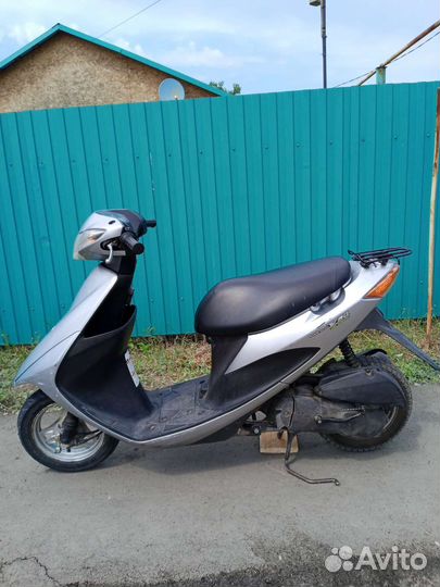 Suzuki Address V50