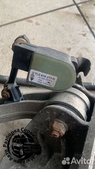 Датчик высоты дорожного просвета Audi Q7 4L