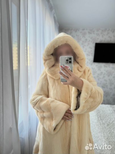 Шуба норковая белая Итальянская